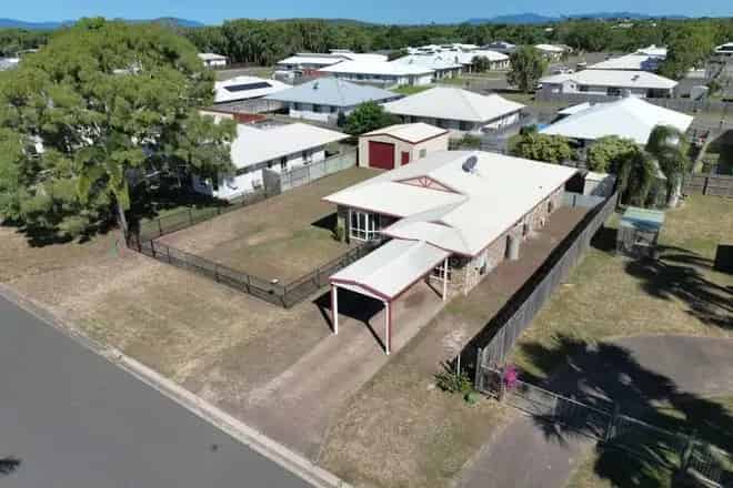 House For Sale , 9, Oak Crescent, Melbourne, Victoria