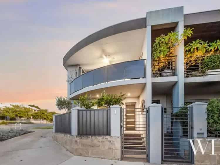 House For Sale , 1, Perlinte View, City of Cockburn, Western Australia