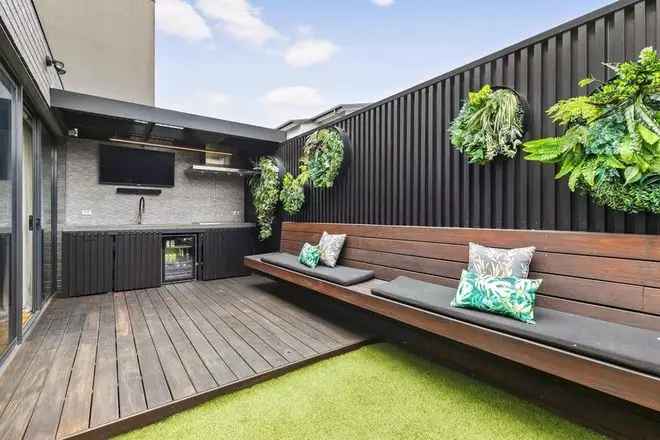 House For Sale in Melbourne, Victoria