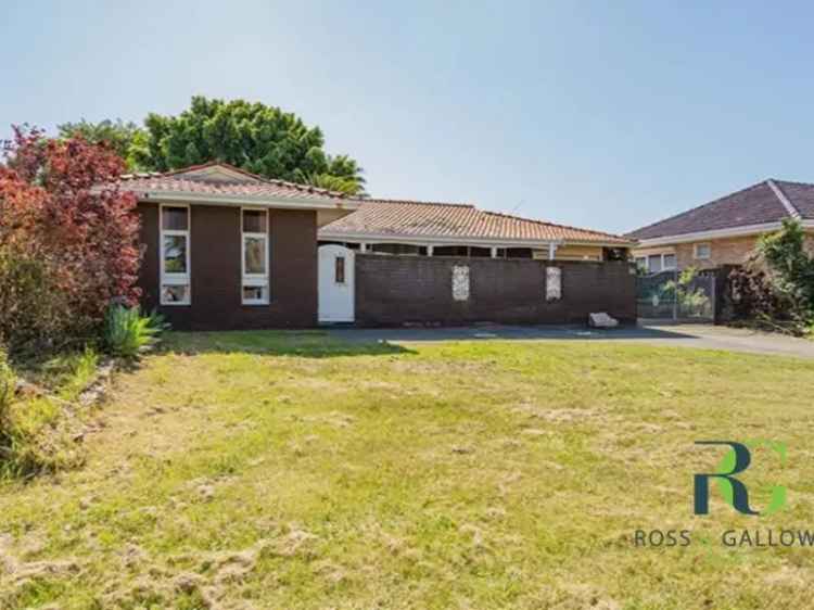 3 Bedroom House in Melville 1117sqm Block