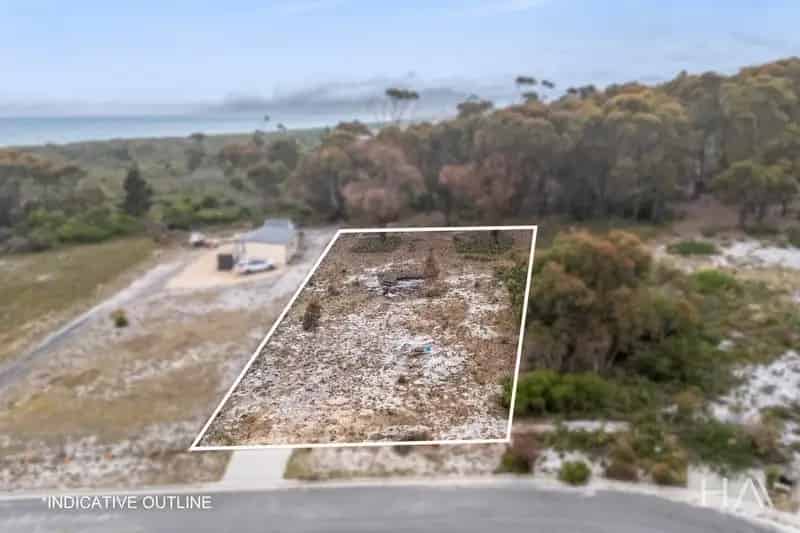 Buy Land Coastal Retreat in Beaumaris with Beach Access