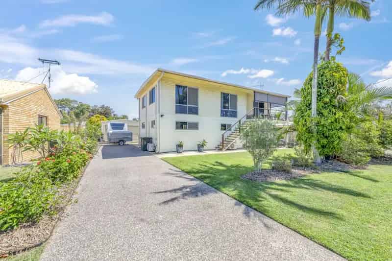 House For Sale , Moore Park Beach, Queensland