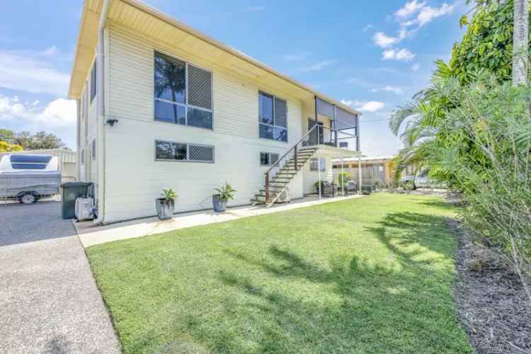 House For Sale in Moore Park Beach, Queensland