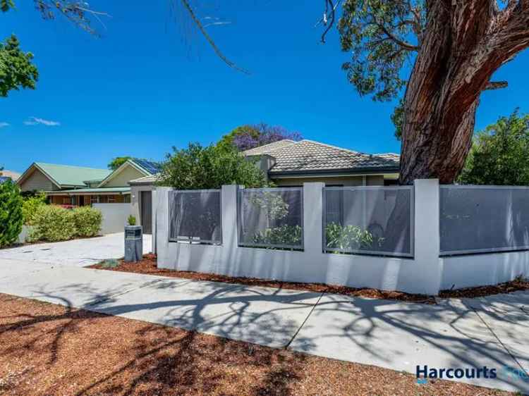 House For Sale in City of Melville, Western Australia