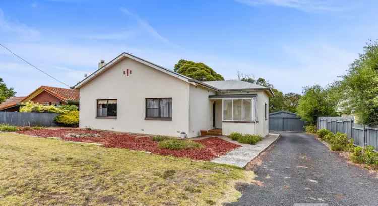 House For Sale in Millicent, South Australia