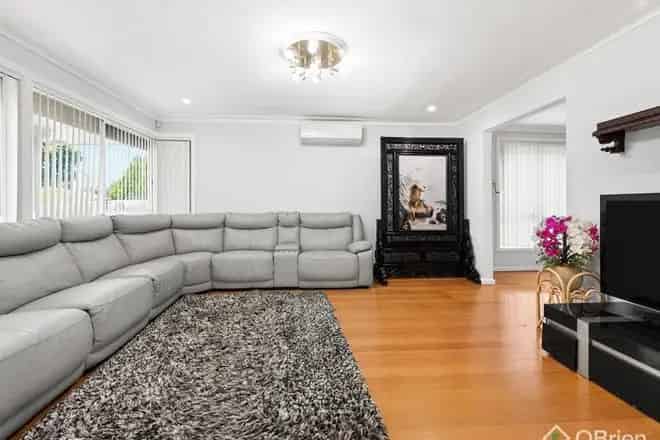 House For Sale , 27, Mulhall Drive, Melbourne, Victoria