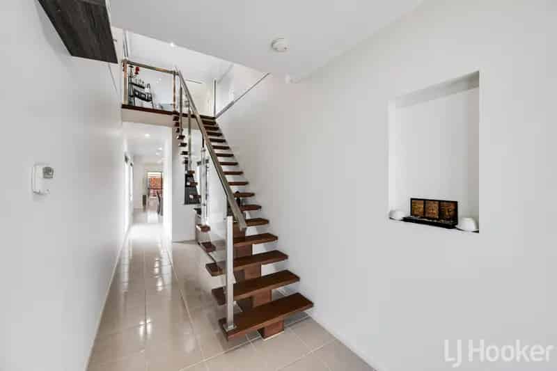 House For Sale , 29, Barrangi Drive, Melbourne, Victoria