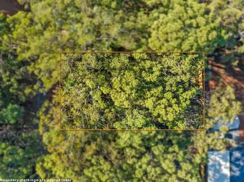 Land for Sale on Russell Island with 546 Square Meters of Space