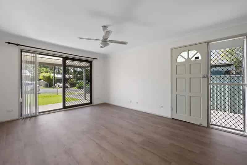 Lease three bedroom home Chain Valley Bay with sunroom and garage