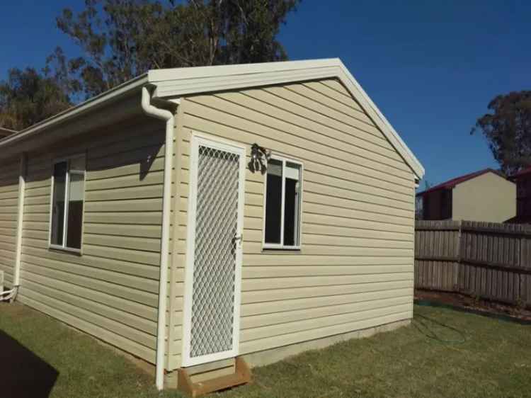 2 Bed Granny Flat Near Schools Shops Macquarie Fields NSW