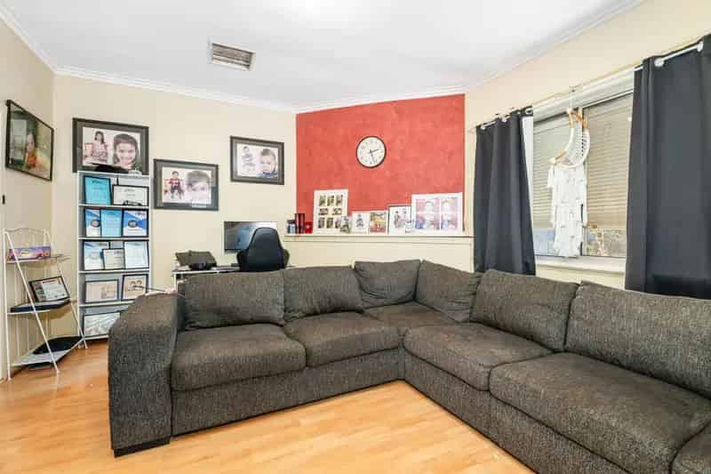 Charming three bedroom cottage on 1000m²
