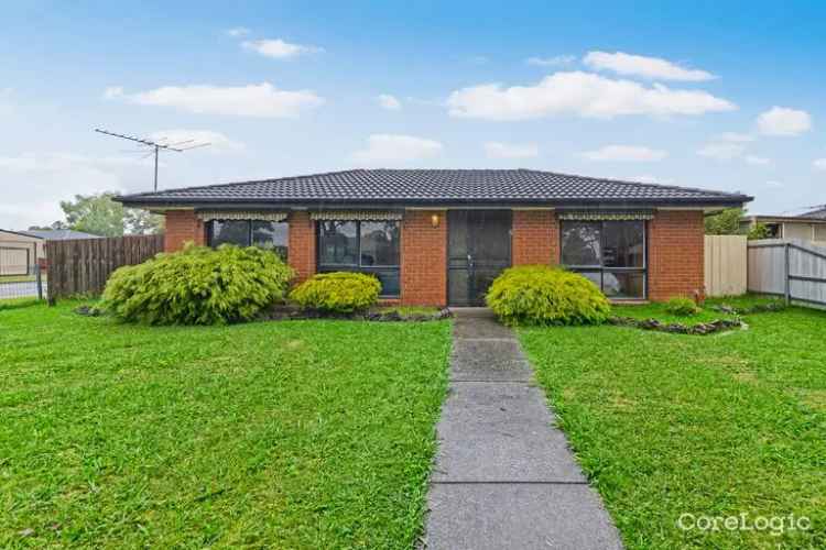 3 Bedroom House for Lease in Cranbourne North