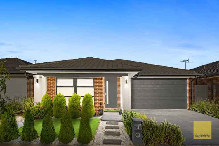 Contemporary Living with Comfort and Style in Tarneit!