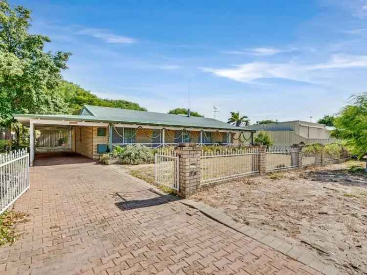 Beachfront 3x2 Home with Workshop - Great Investment Opportunity