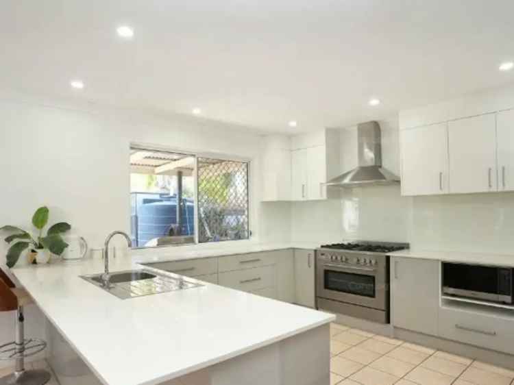 Banksia Beach Family Home Spacious Pool Air Con Double Garage