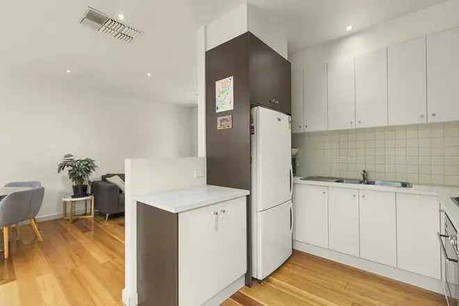 Apartment For Rent in Melbourne, Victoria