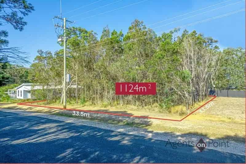 Buy Land Macleay Island Exceptional Building Opportunity with Frontage