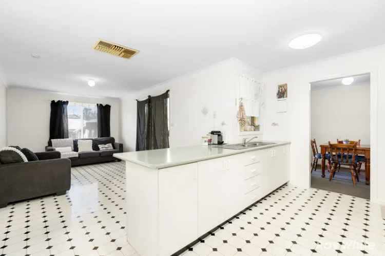 House For Rent in Wagga Wagga City Council, New South Wales