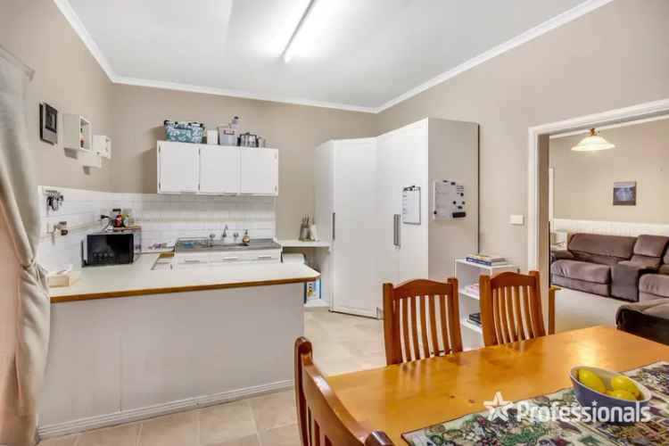 House For Rent in Wagga Wagga City Council, New South Wales