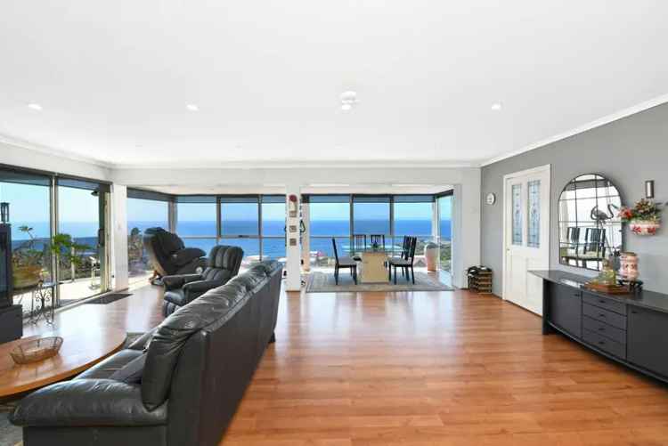 Spectacular Coastal Landholding with 180 Degree Sea Views Duplex Potential