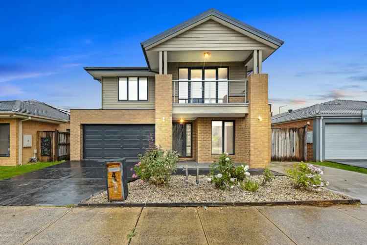 Buy House in Cranbourne East with 4 Bedrooms and Modern Features