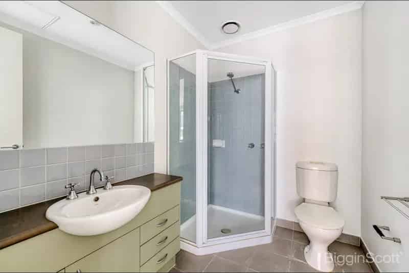 2 rooms house of 155 m² in Melbourne