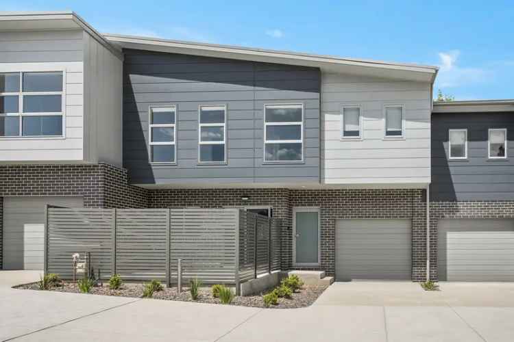 Brand New Townhouse Wollongong 3 Bed 2 Bath