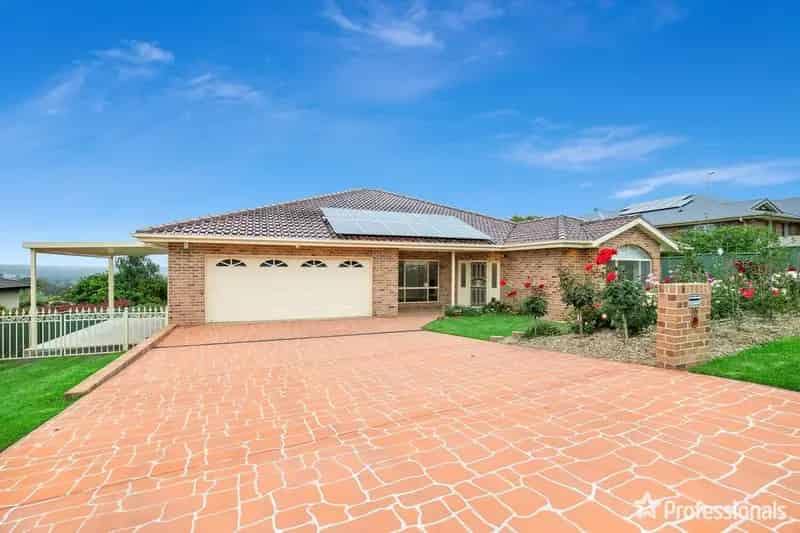 House For Sale , 16, McCarthy Crescent, Armidale, New South Wales