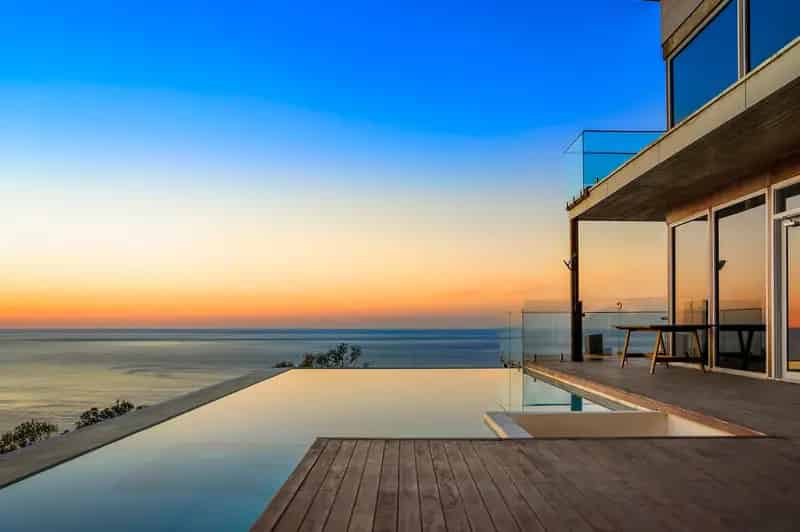 Luxury Buy House in Otford with Ocean Views and Infinity Pool