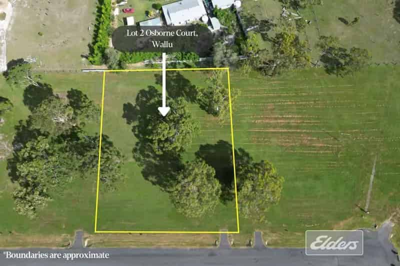 Buy rural property near Cooloola Coast with great features