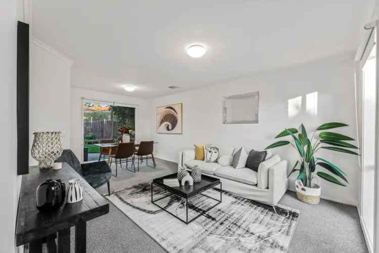 Stunning Double-Storey Home in Prime Glen Waverley Location