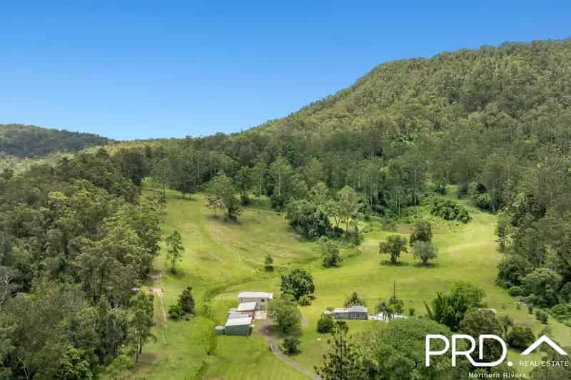125 Acres of Lifestyle with Creek & Accommodation
