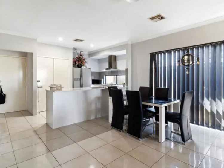 House For Sale in Mandurah, Western Australia