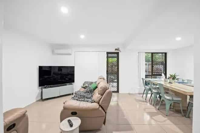 House For Sale , 109, Dalmeny Street, City of Brisbane, Queensland