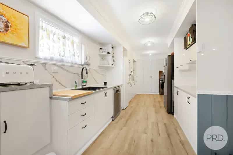 Shop Front & Three Bedroom Residence with shed space