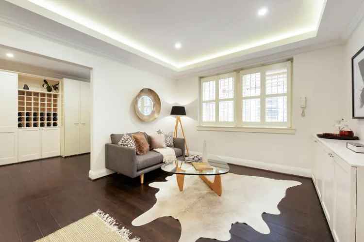 Ground Floor Art Deco Apartment Offers Excellent Lifestyle Opportunity