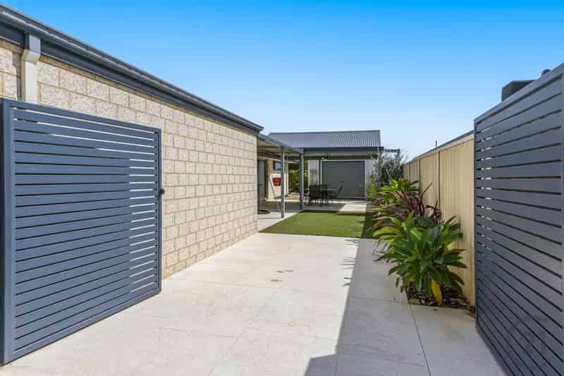 14 Lookout Vista, Singleton WA 6175 - House For Sale