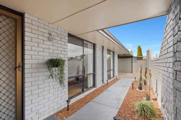 Buy House in Forrestfield with Great Outdoor Features and Renovated Interiors