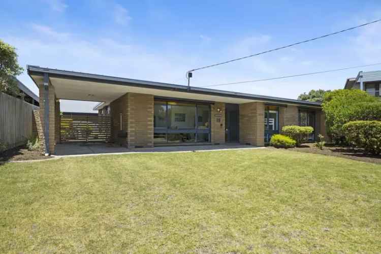 House For Sale in Melbourne, Victoria