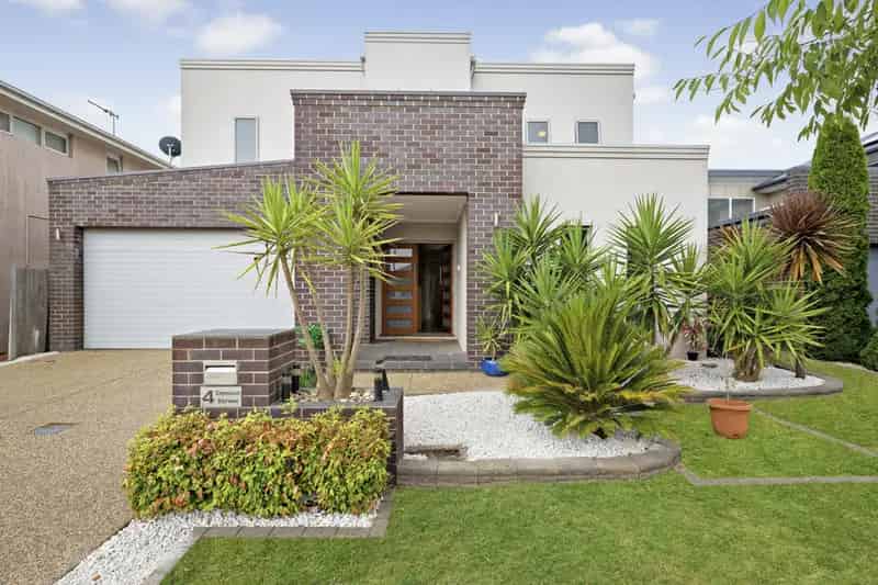 Executive Style Residence for Sale in Forde with 4 Bedrooms and Study