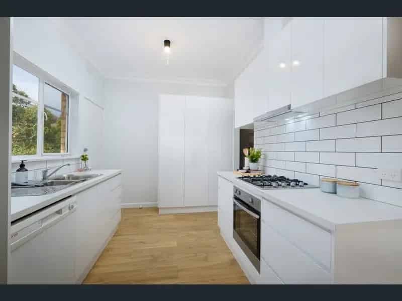 Great Family Home In Sought After Easst Albury