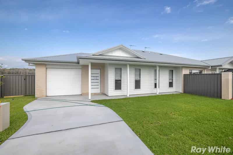 NEW DUPLEX IN OLD BAR!!