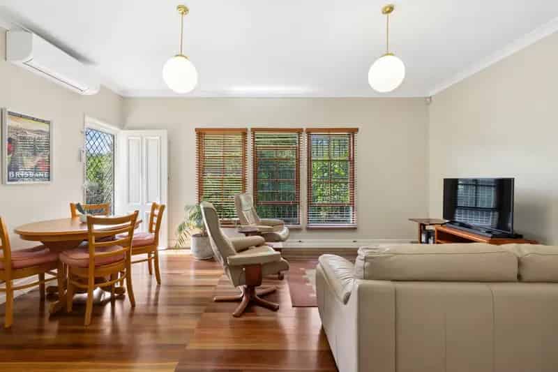 House For Sale , 904, Waterworks Road, City of Brisbane, Queensland
