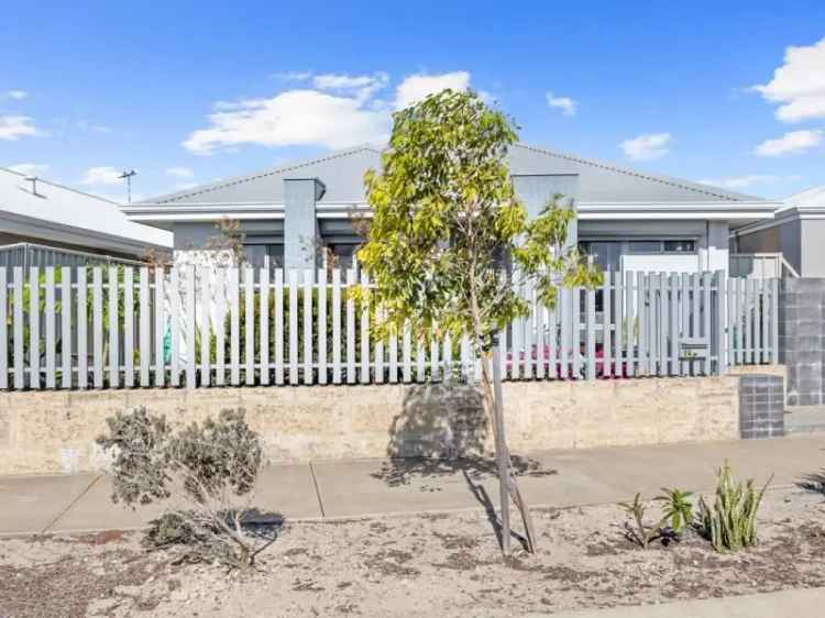 House For Sale in 14, Mallina Crescent, City of Rockingham, Western Australia