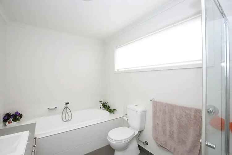 3 Bedroom Cottage in Caulfield South near Glen Huntly Rd