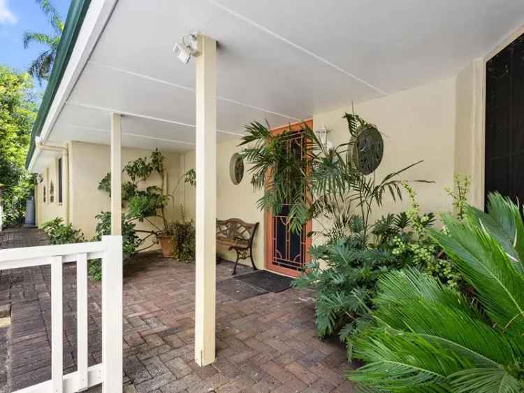 5-Acre Sanctuary near Perth CBD: Charming Homestead w Pool & Outbuildings