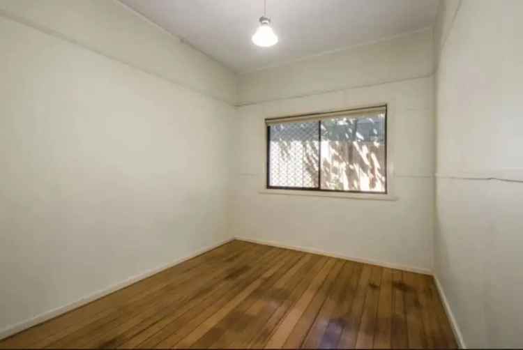 2 rooms apartment of 184 m² in Melbourne