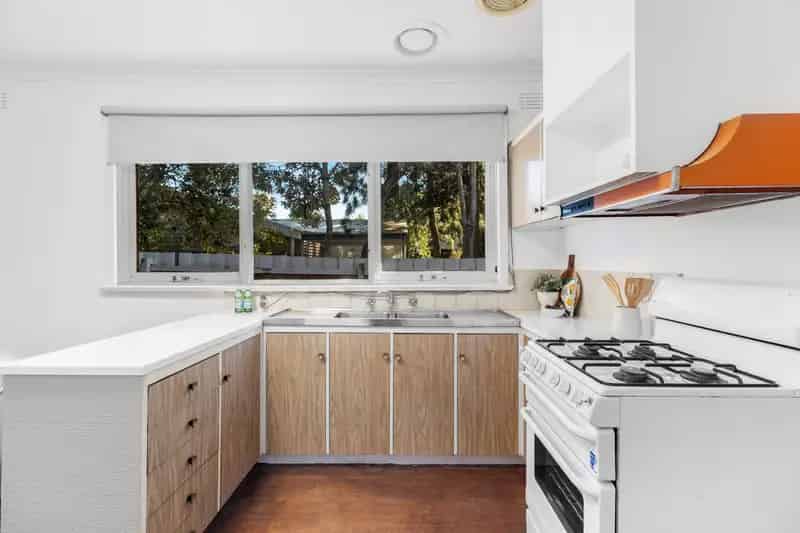 Serene and Stylish Rear Villa Living