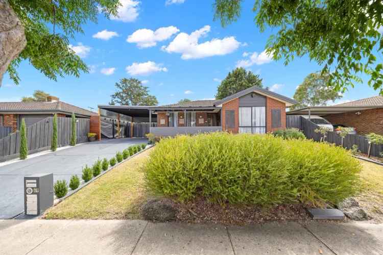 Renovated 3-Bedroom Home Cranbourne North