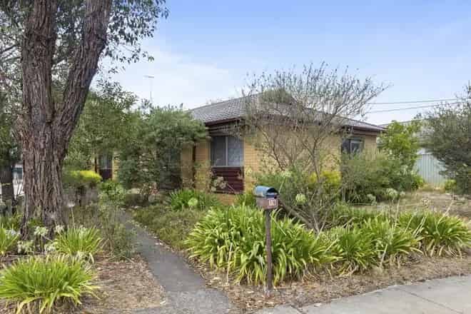 House For Rent , 18, Erica Street, Ballarat, Victoria